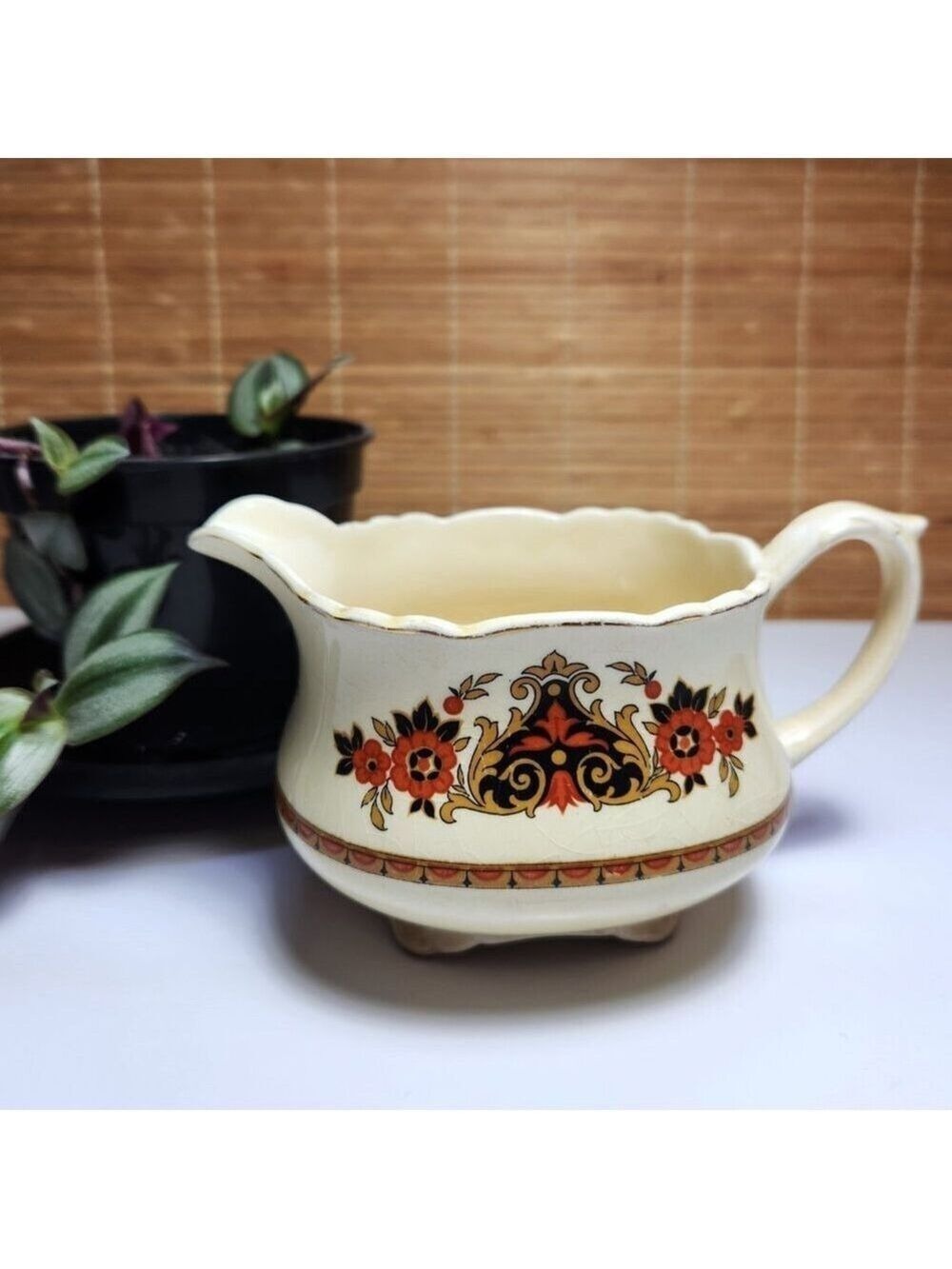 Wedgwood Bone China Sauce Boat – Frontenac Pattern – Creamer Gravy Server – Engl